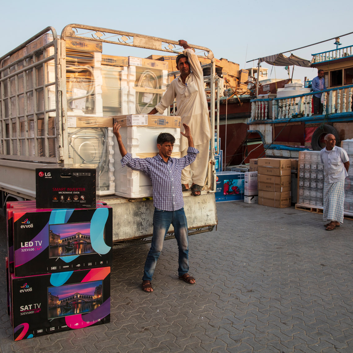 migrantworkers-dubaiweb2020-05.JPG