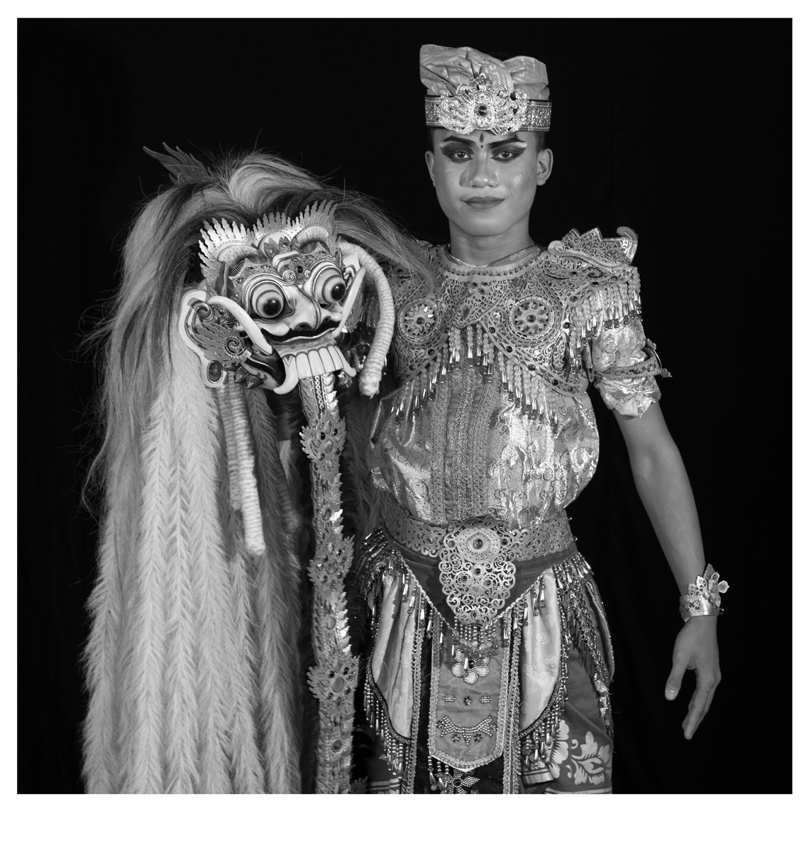 Portraits of the Balinese dance group - MEP01414